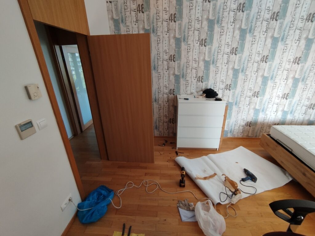 Renovace dveří samolepící folií