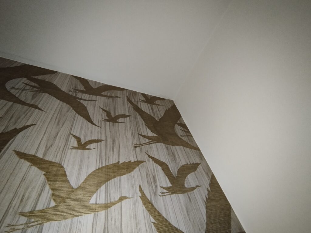 Lepení vliesové tapety