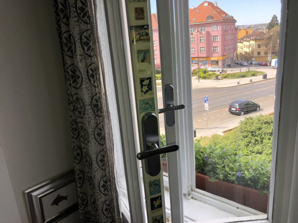 Výměna dvoucestné okenní rozvory-kliky